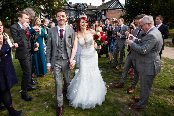 richard-linnett-photography-bubbles-instead-of-confetti-wedding